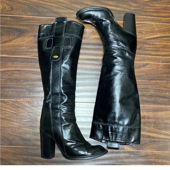 Beautiful Black Chloe Boots size 38 1/2 which is a size 8 1/2 . EUC / no box - Picture 2 of 11